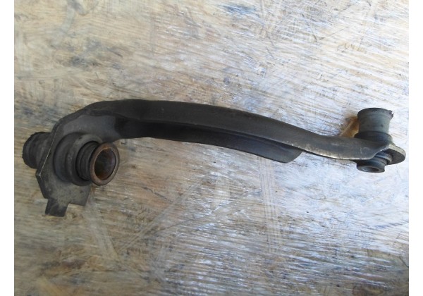 Кронштейн передньої балки лівий Renault Clio III, Modus, 82001273214